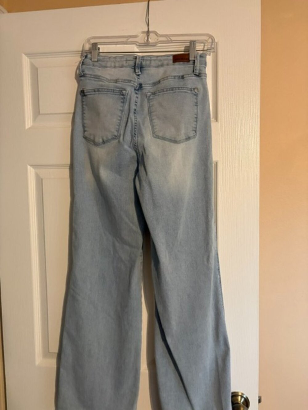 Judy Blue Light Blue Wide Leg Jean Size 5/27 - Picture 3 of 5